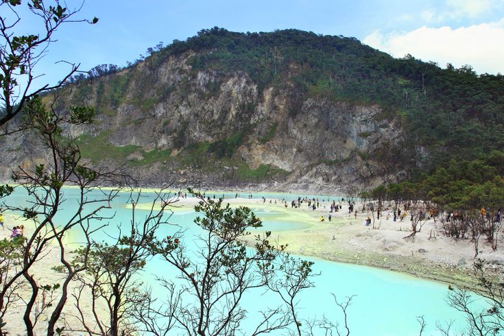 Keindahan Kawah Putih Bandung: Pesona Alam Pegunungan yang Menakjubkan